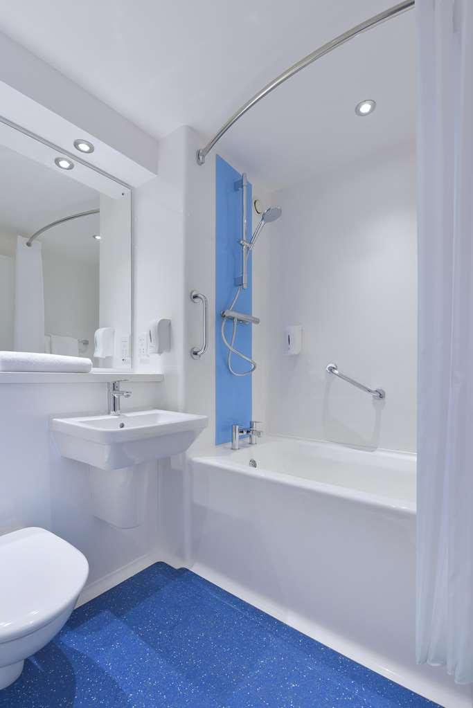 Travelodge Bradford Central Phòng bức ảnh